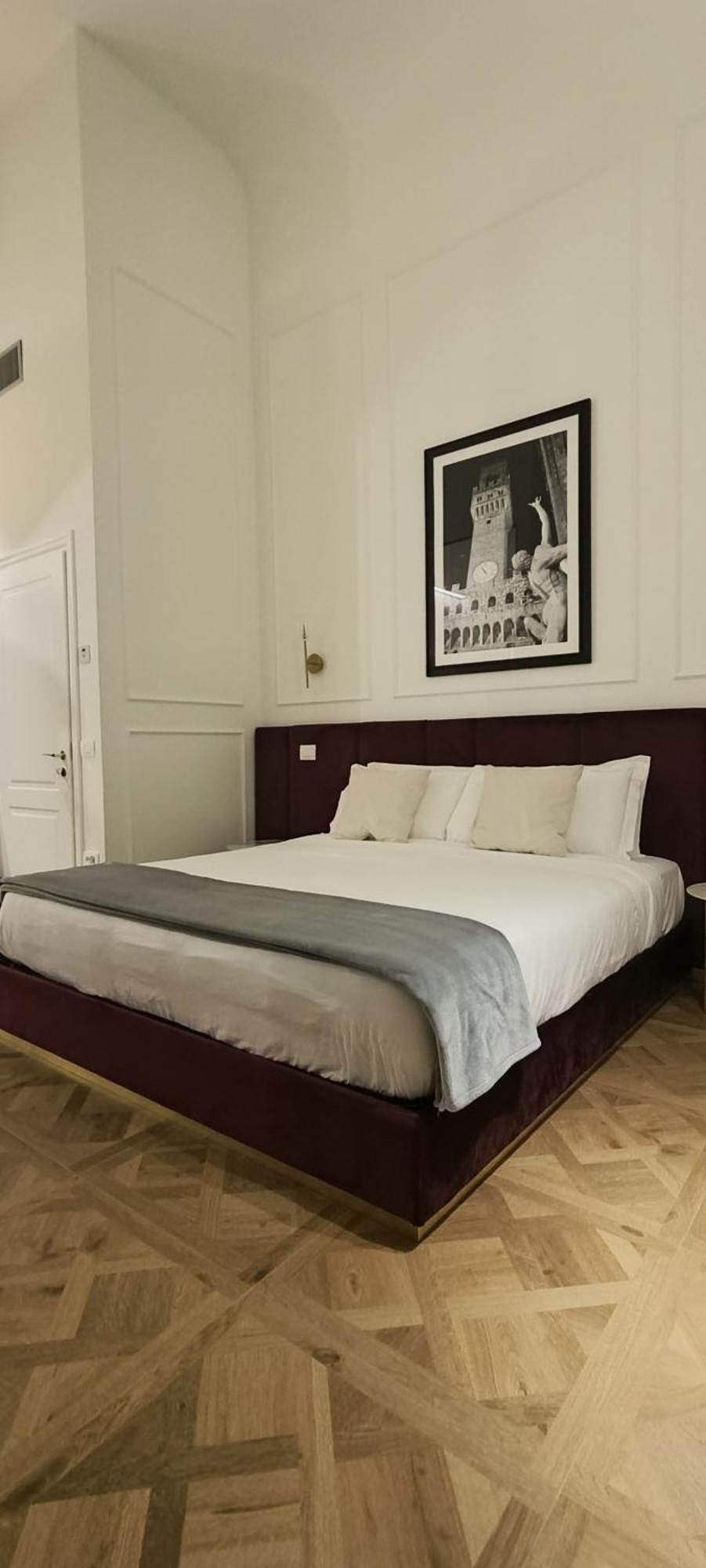 Suite Residenza Quartieri Storici Duomo ฟลอเรนซ์ ภายนอก รูปภาพ