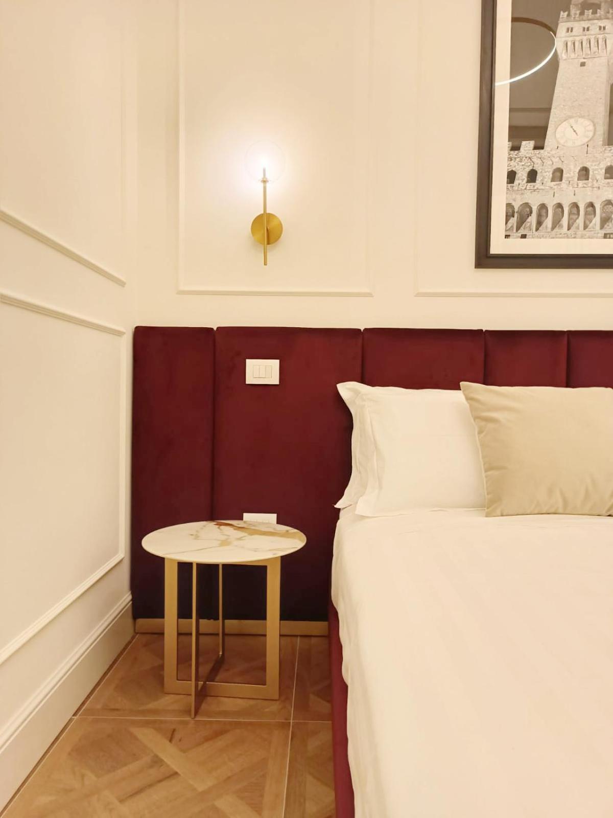 Suite Residenza Quartieri Storici Duomo ฟลอเรนซ์ ภายนอก รูปภาพ