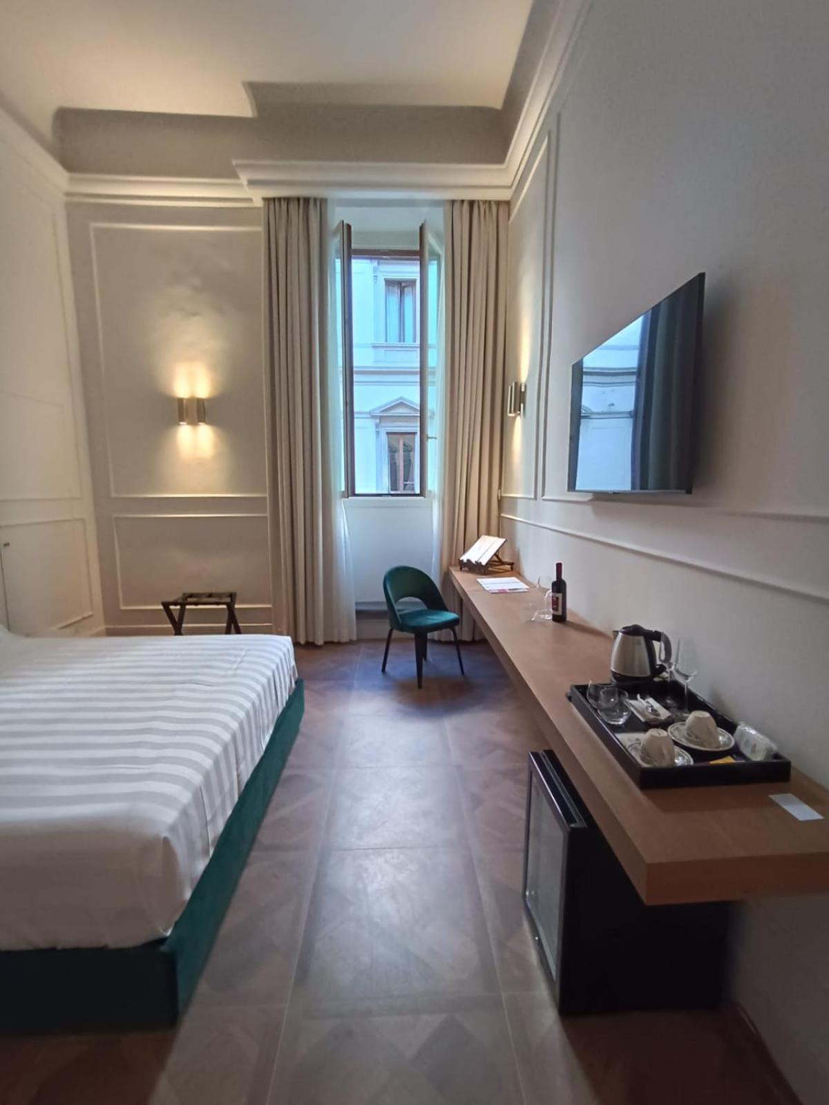 Suite Residenza Quartieri Storici Duomo ฟลอเรนซ์ ภายนอก รูปภาพ
