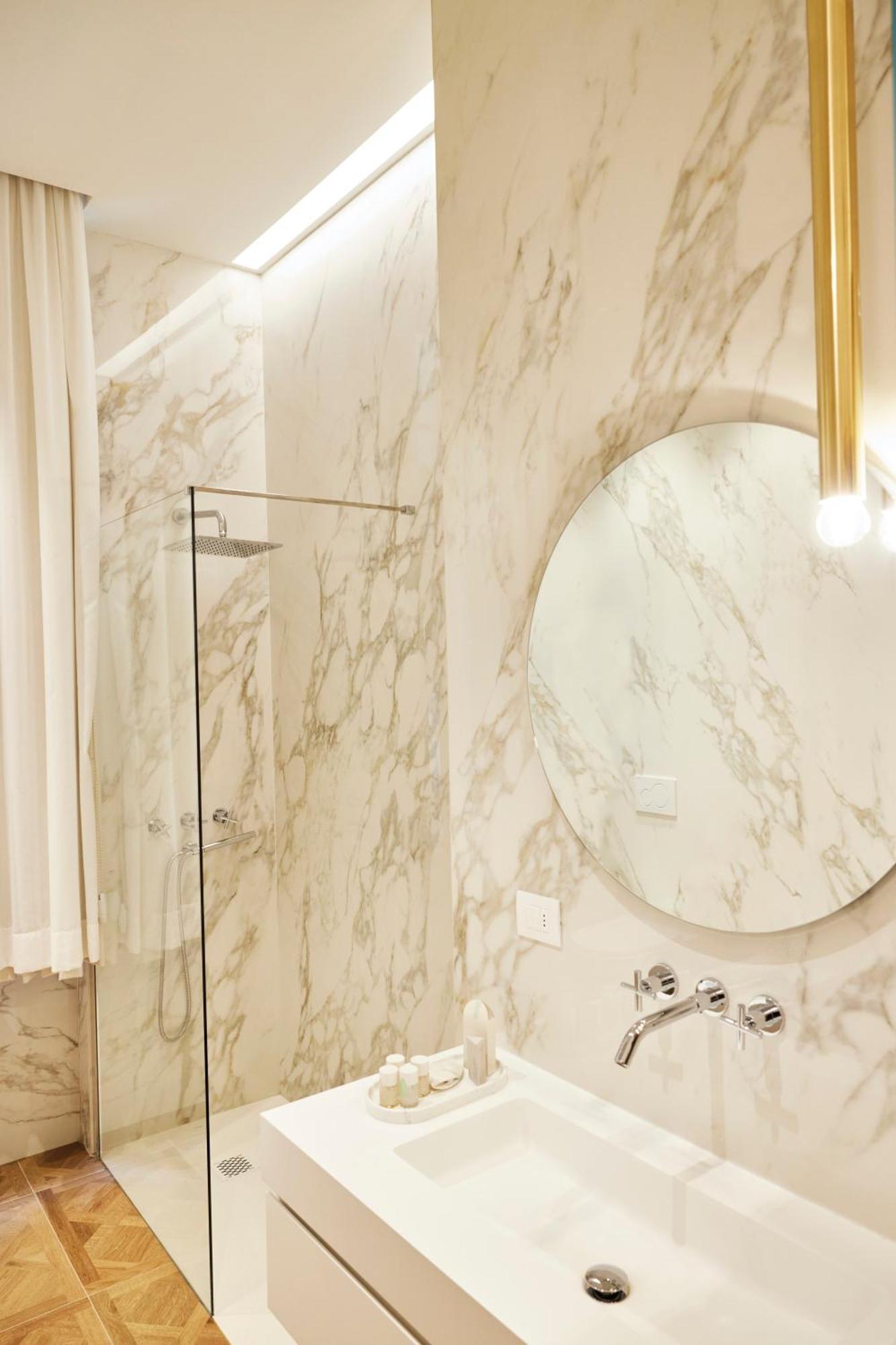 Suite Residenza Quartieri Storici Duomo ฟลอเรนซ์ ภายนอก รูปภาพ