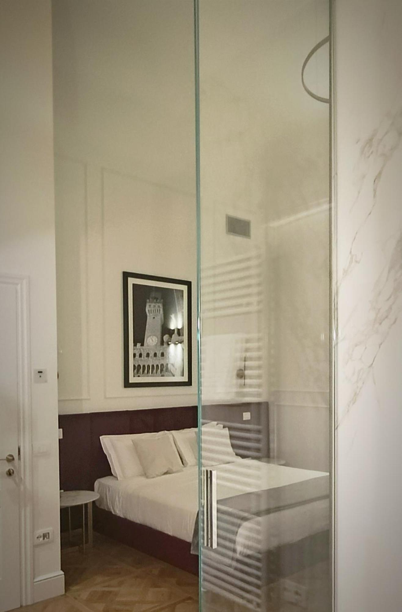 Suite Residenza Quartieri Storici Duomo ฟลอเรนซ์ ภายนอก รูปภาพ