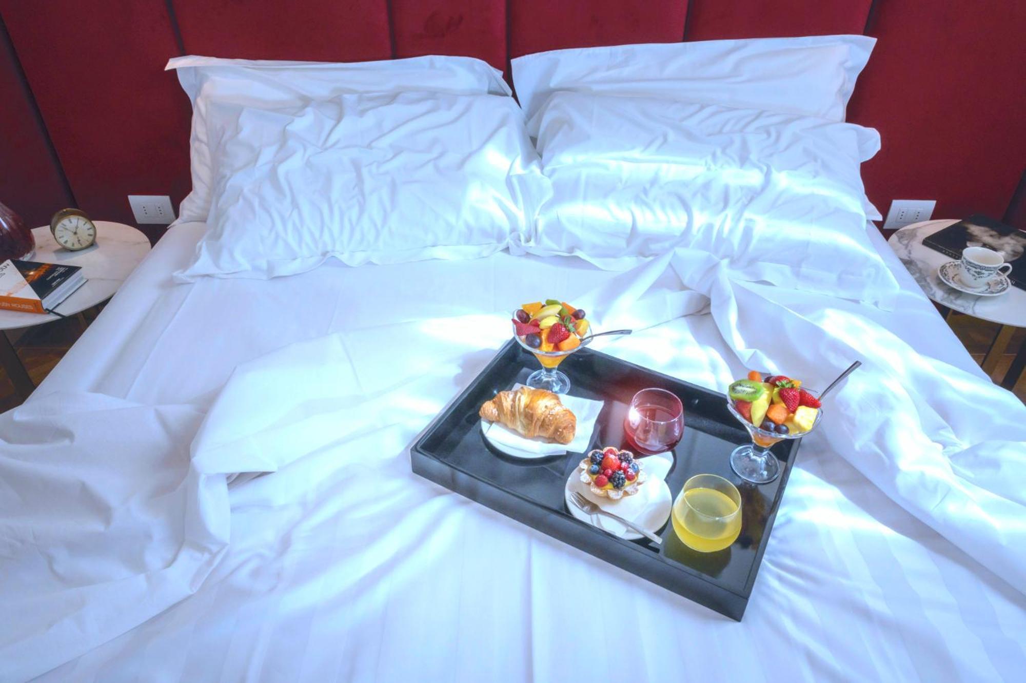 Suite Residenza Quartieri Storici Duomo ฟลอเรนซ์ ภายนอก รูปภาพ