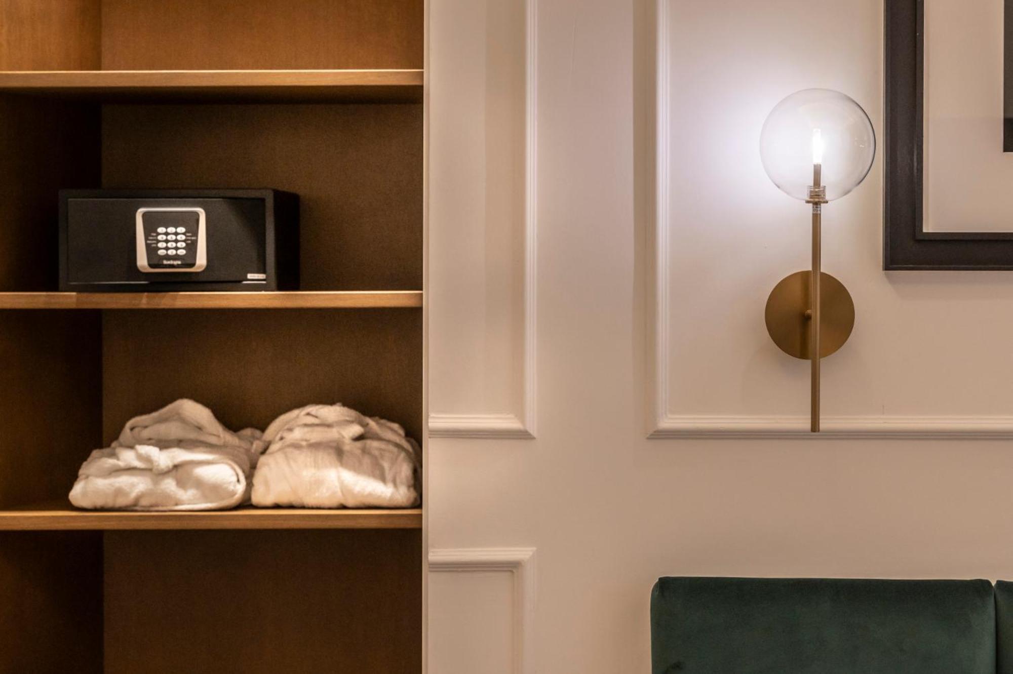 Suite Residenza Quartieri Storici Duomo ฟลอเรนซ์ ภายนอก รูปภาพ